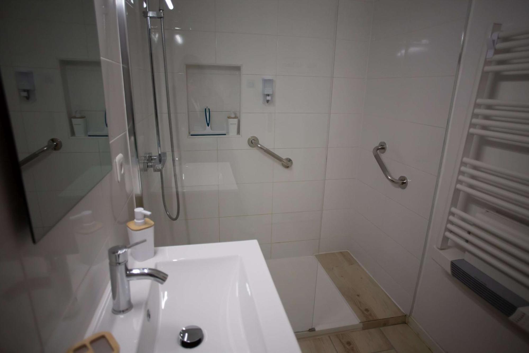 Le Cypres - Appartement Ideal Pour Vos Vacances Ou Vos Deplacements Professionnels A Béziers Dış mekan fotoğraf